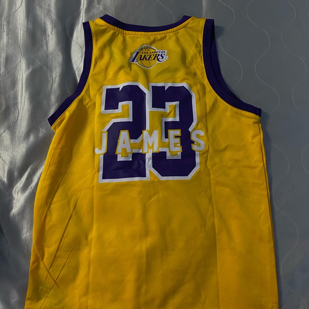 Los Angeles Lakers “Lebron James” Jersey